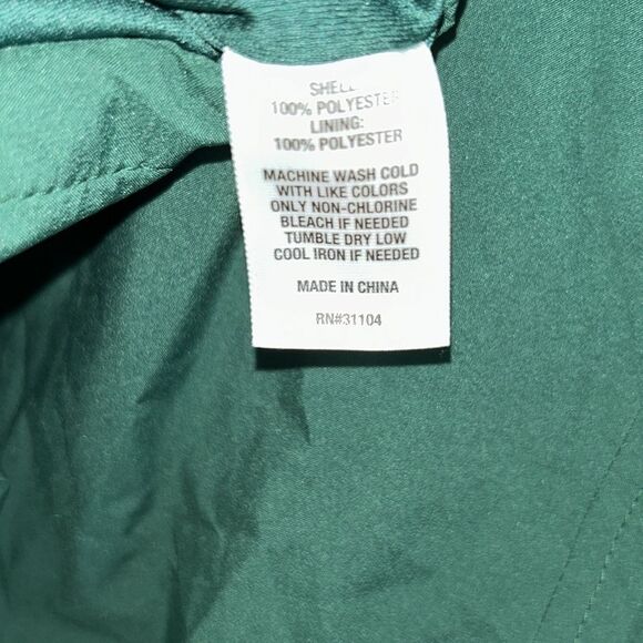 Crown & Ivy Green Unisex Lightweight Vest(Size XL) - Picture 3 of 5